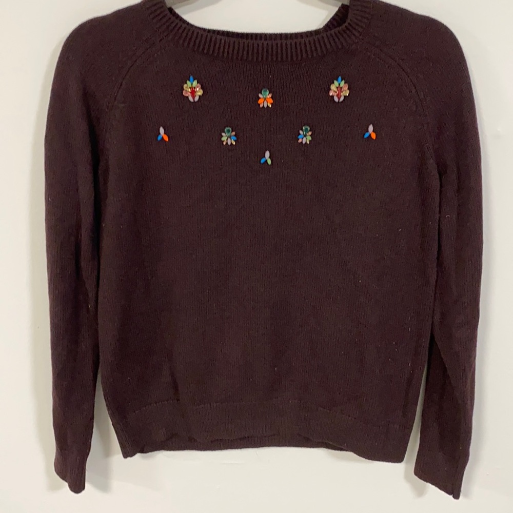 Women’s acrylic burgundy top. Rime stones decor